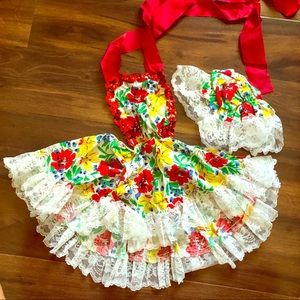 Vintage Floral Apron Lace Costume w Bonnet